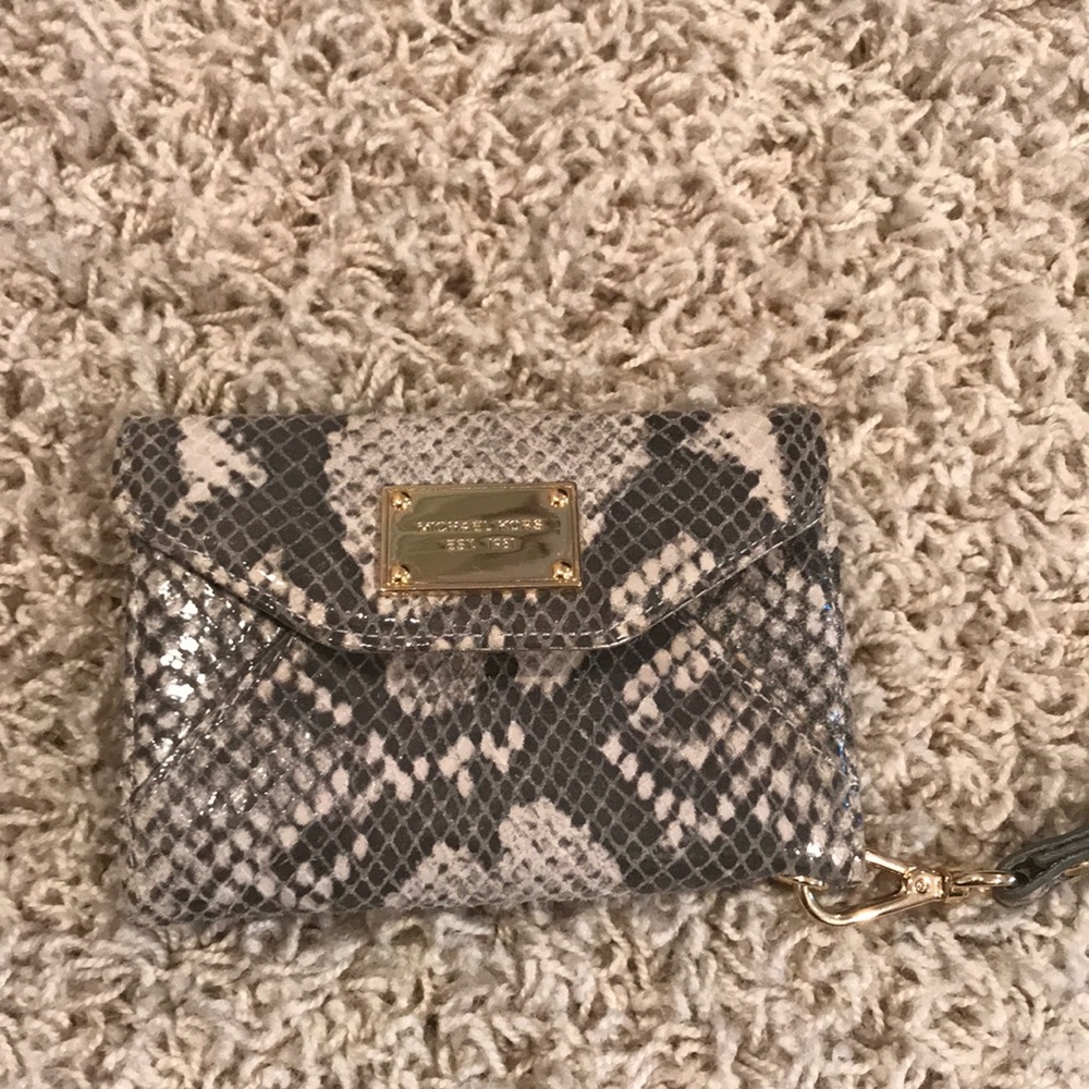 Michael Kors wristlet / wallet / phone case